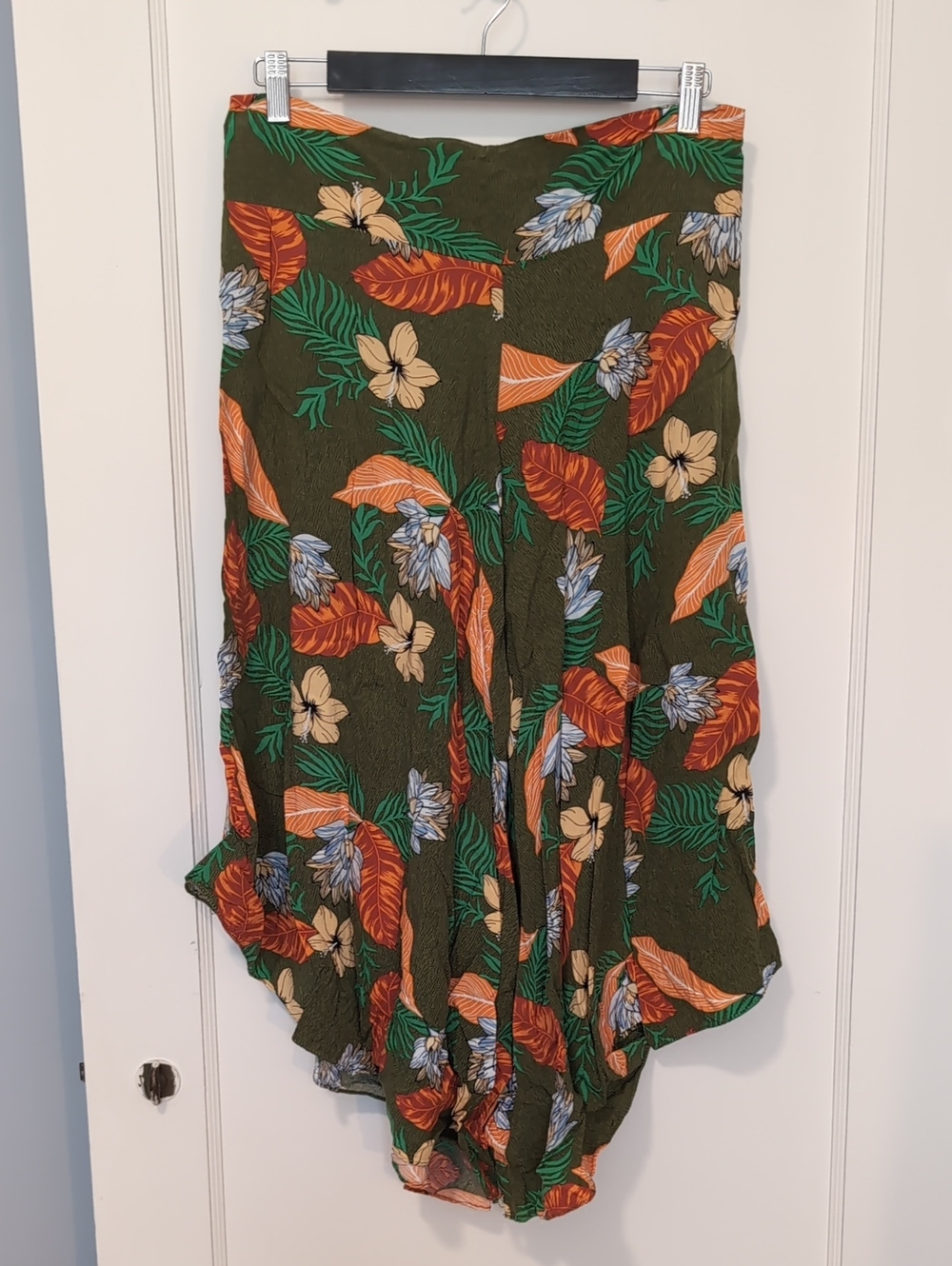 Vintage Wide-Leg Flutter Hawaiian Harem Pants With Hibiscus And Fern